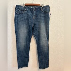 NWT Gap Women's Jean Pants Straight Leg SZ 18